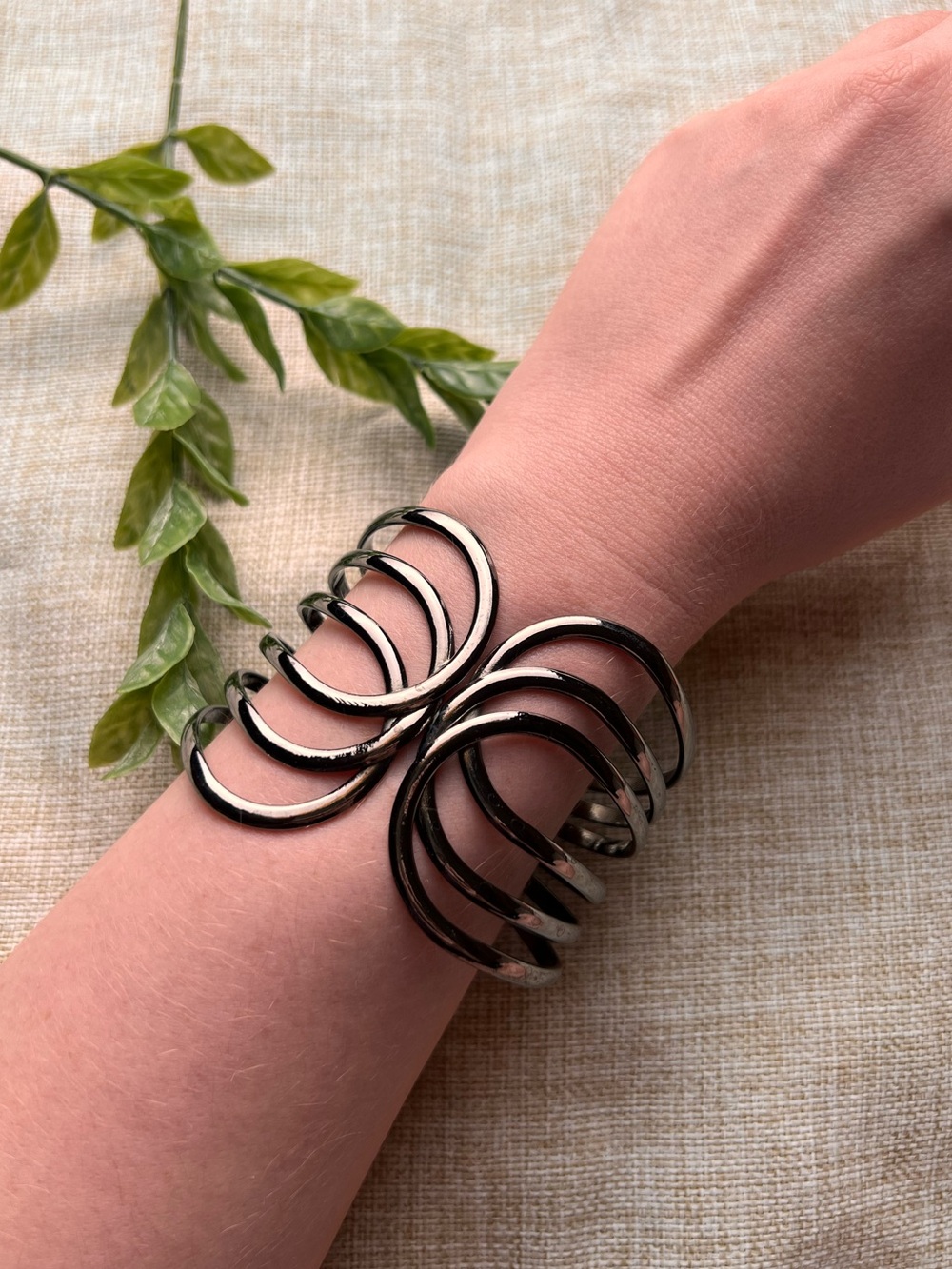 VINTAGE Silver Art Deco Looped Bangle Cuff Bracelet